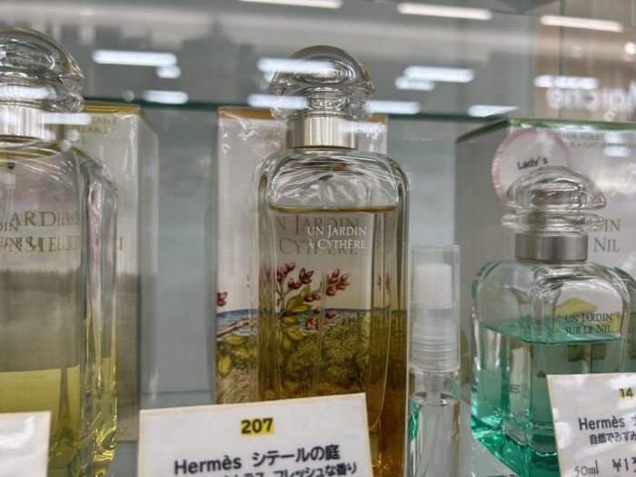 シテールの庭 エルメス シテールの庭 香水 ボトル写真