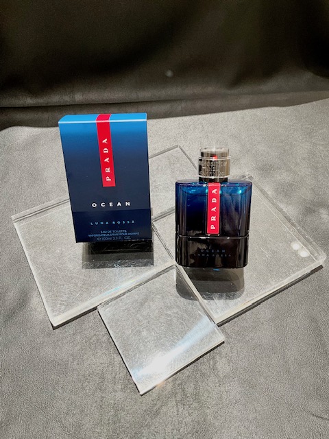 プラダ　ルナロッサオーシャン　ＥＤＰ　香水