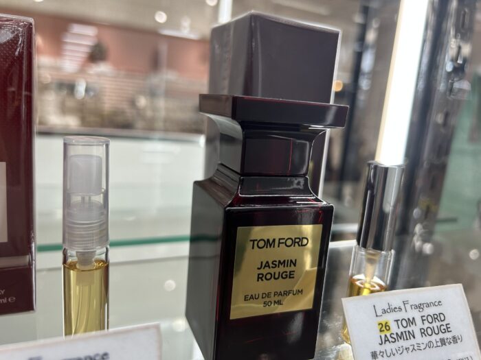 トムフォード ジャスミンルージュ 香水 ボトル写真