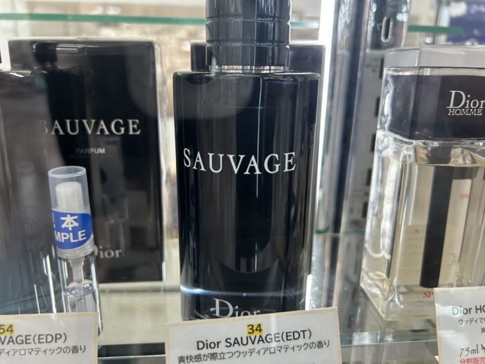 SAUVAGE EDT ディオール ソヴァージュ EDT 香水 ボトル写真